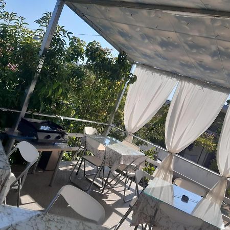 Collaku Apartment'S Vlorë Екстериор снимка