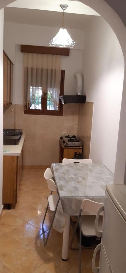 Collaku Apartment'S Vlorë Екстериор снимка