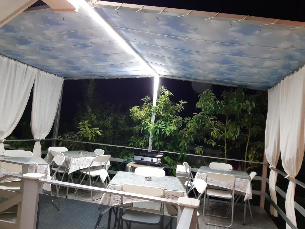 Collaku Apartment'S Vlorë Екстериор снимка