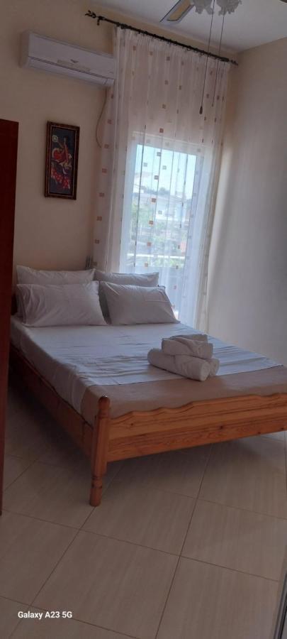 Collaku Apartment'S Vlorë Екстериор снимка