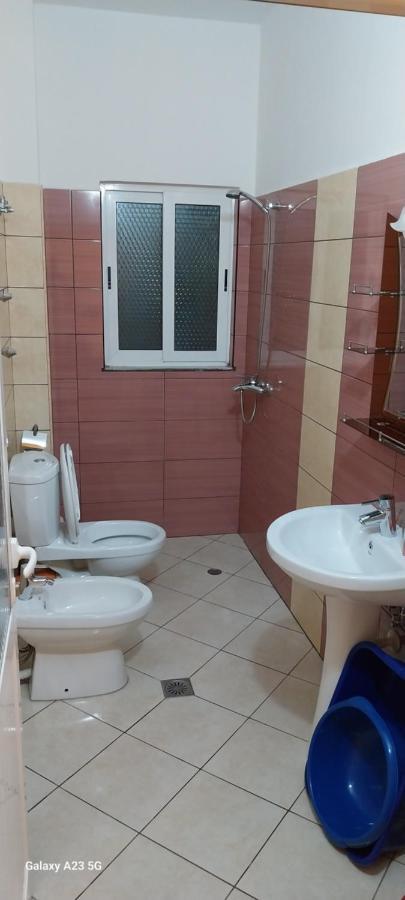 Collaku Apartment'S Vlorë Екстериор снимка
