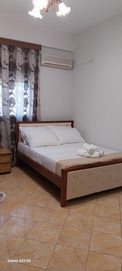 Collaku Apartment'S Vlorë Екстериор снимка