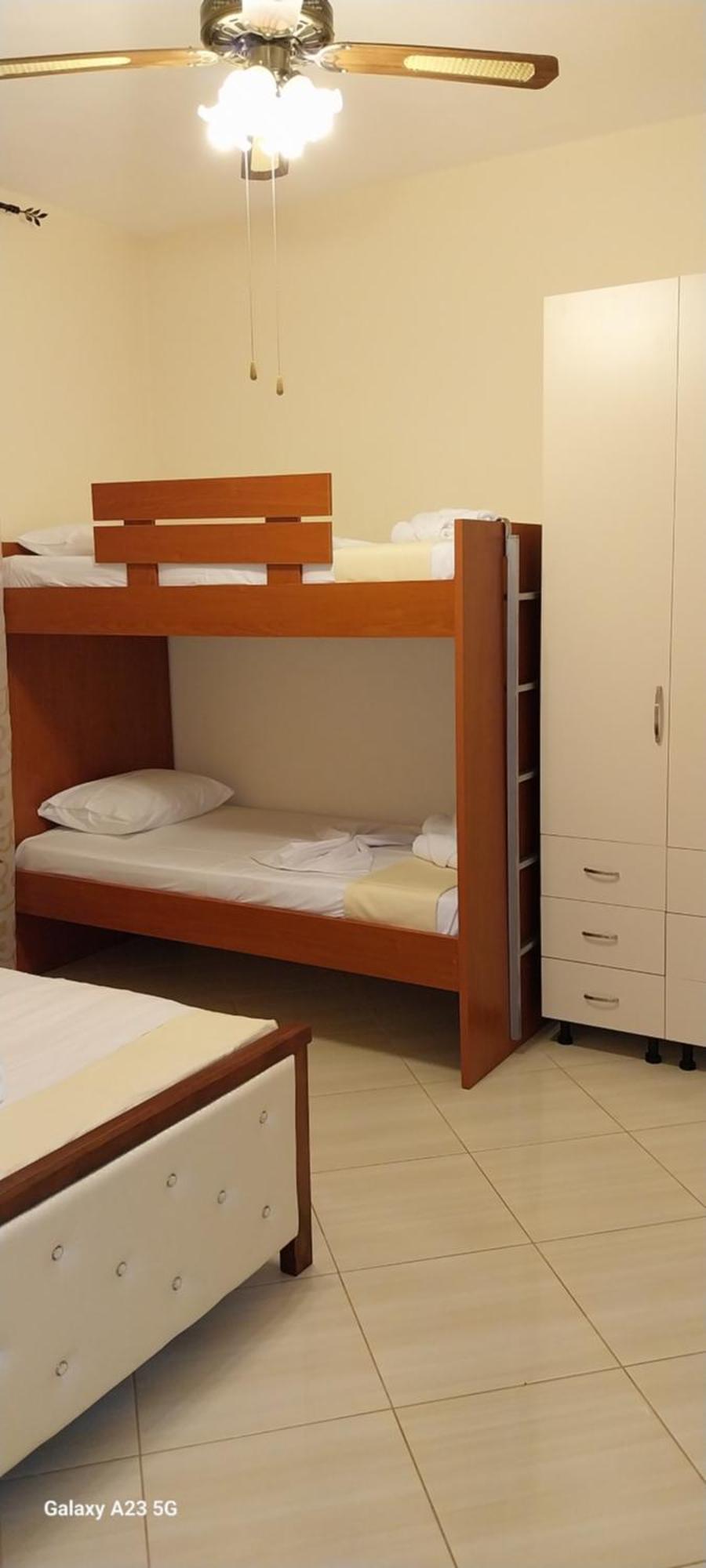 Collaku Apartment'S Vlorë Екстериор снимка