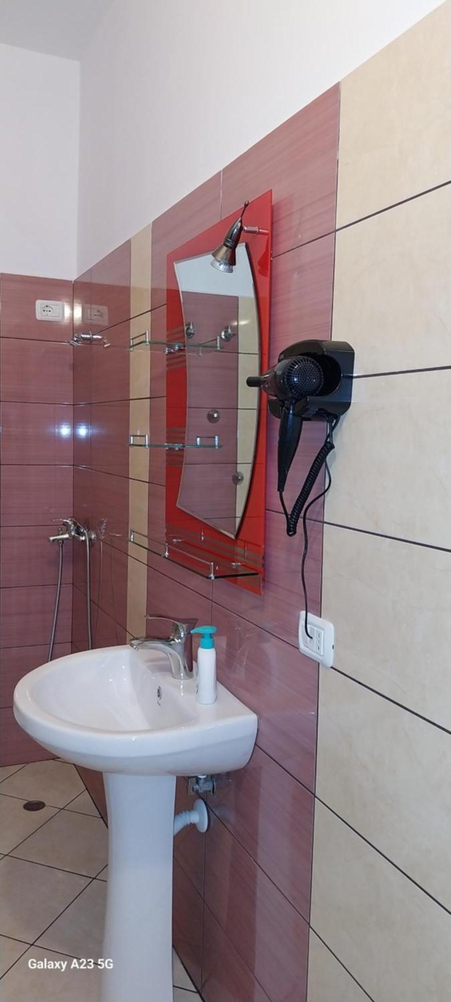 Collaku Apartment'S Vlorë Екстериор снимка